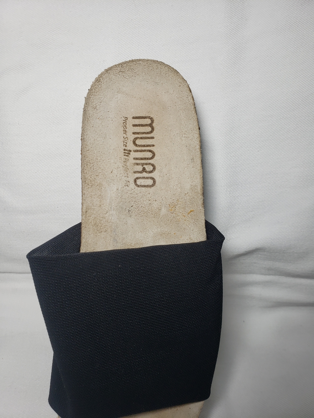 MUNRO Black Leather Strappy Elastic Comfort Low Wedge Sandals Women's Size 6 M - Picture 8 of 11